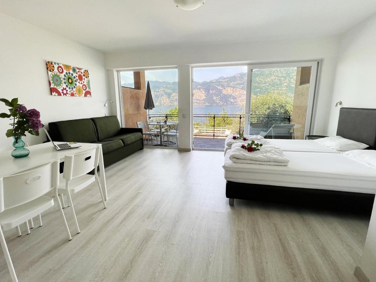 Residence Parco Lago Di Garda Malcesine Eksteriør billede
