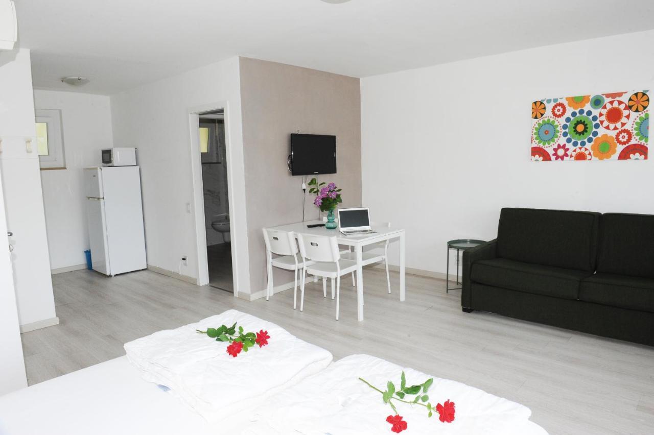 Residence Parco Lago Di Garda Malcesine Eksteriør billede