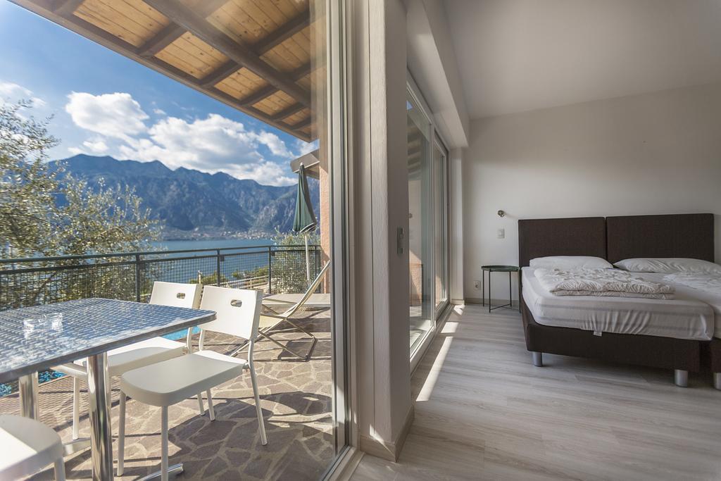 Residence Parco Lago Di Garda Malcesine Eksteriør billede