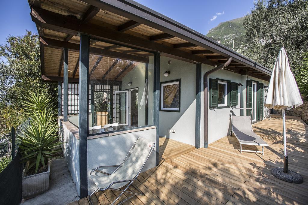 Residence Parco Lago Di Garda Malcesine Eksteriør billede