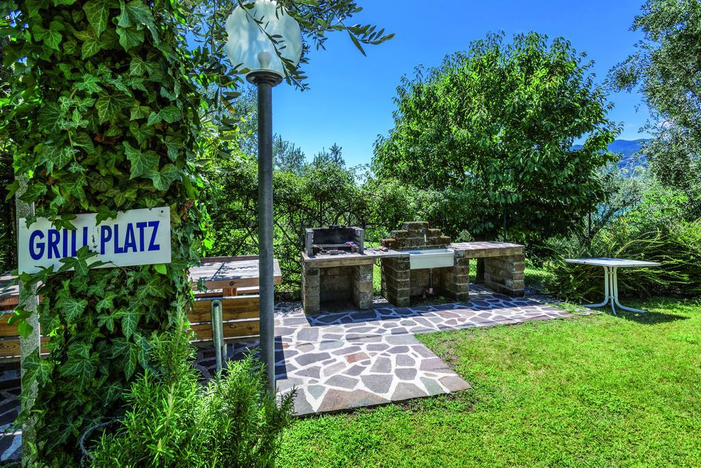 Residence Parco Lago Di Garda Malcesine Eksteriør billede