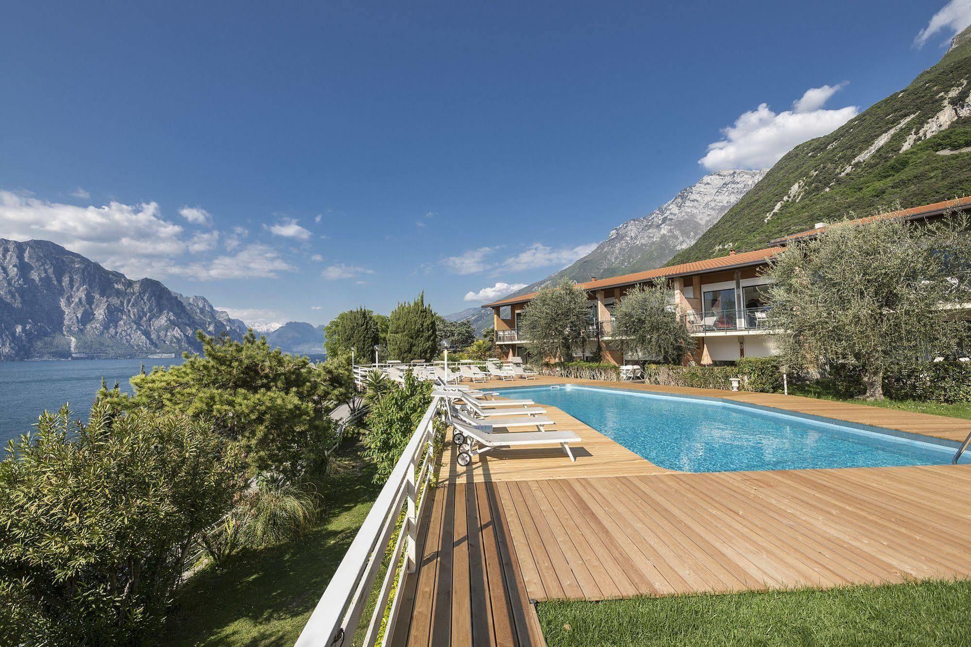 Residence Parco Lago Di Garda Malcesine Eksteriør billede