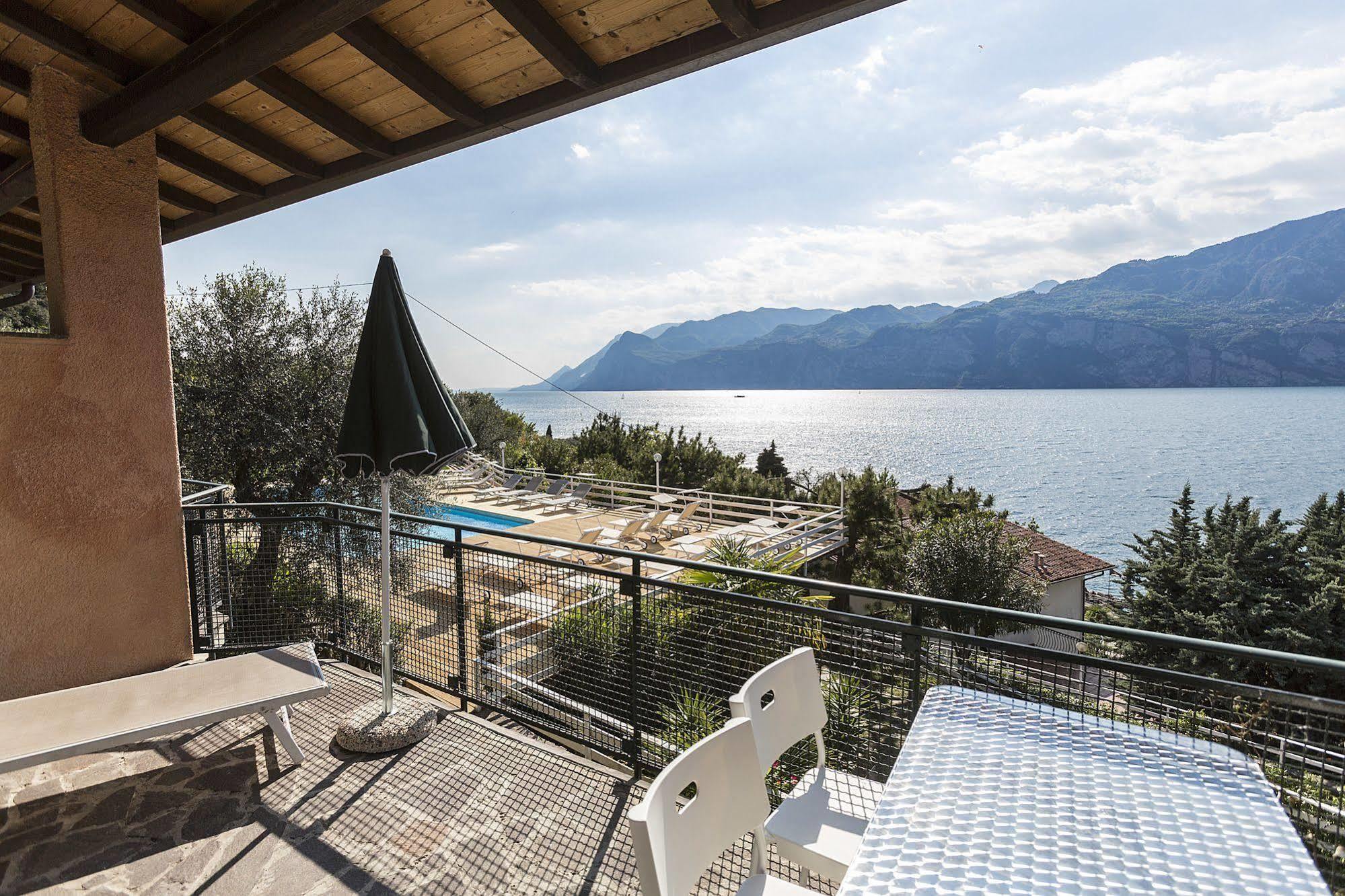 Residence Parco Lago Di Garda Malcesine Eksteriør billede
